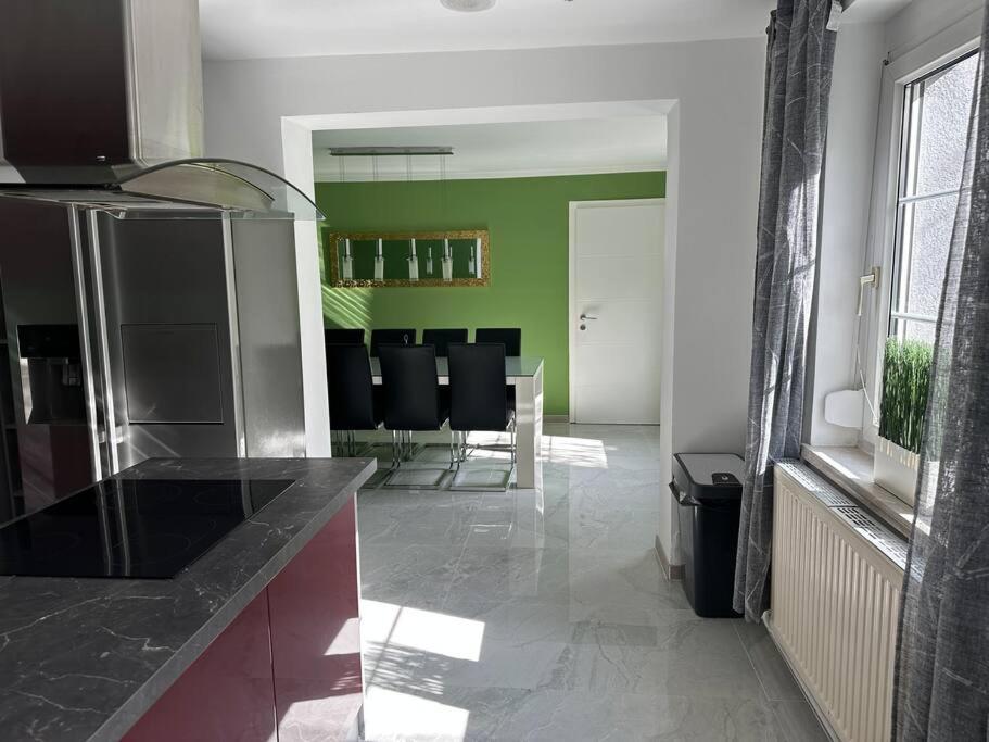הוילה פארנדורף Outlet Center House, Pool-Jacuzzi-Garden-Sundeck מראה חיצוני תמונה
