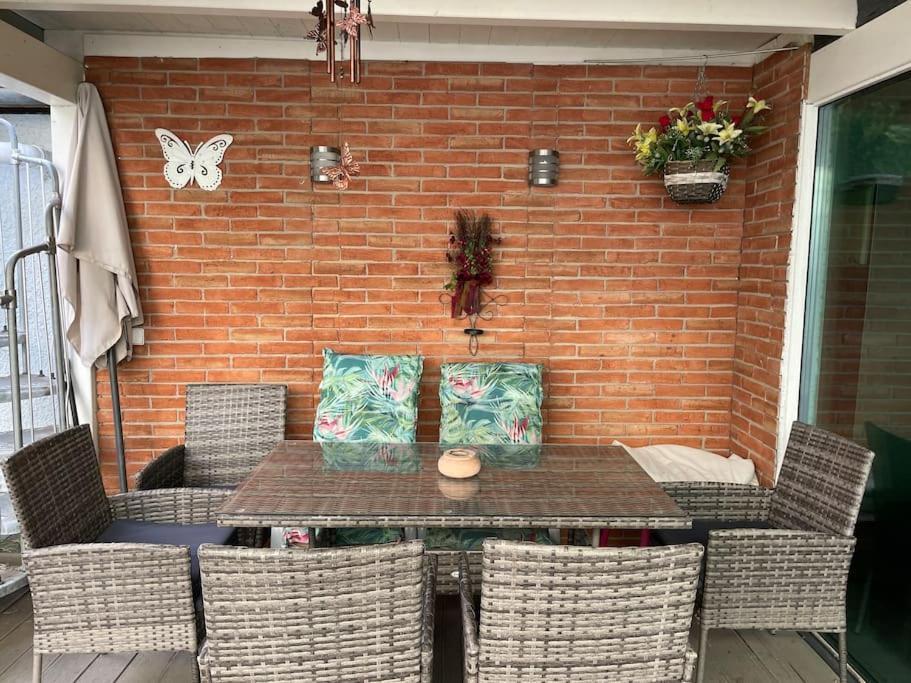 הוילה פארנדורף Outlet Center House, Pool-Jacuzzi-Garden-Sundeck מראה חיצוני תמונה