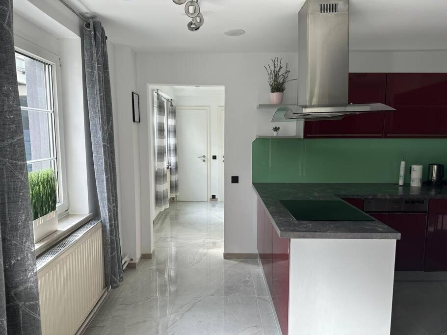 הוילה פארנדורף Outlet Center House, Pool-Jacuzzi-Garden-Sundeck מראה חיצוני תמונה